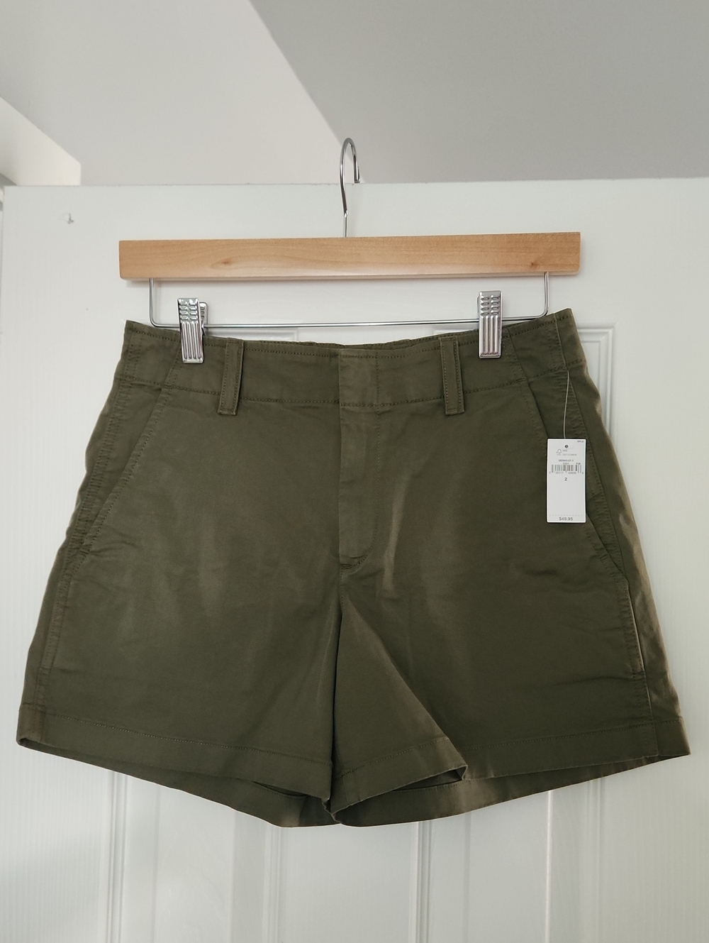Gap khaki shorts